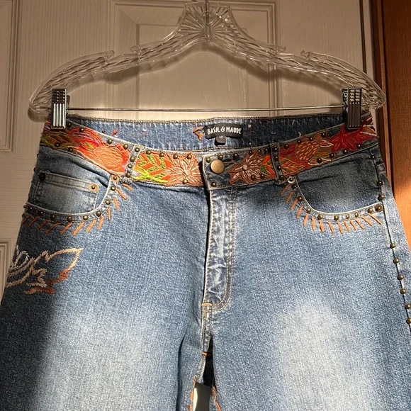 VTG Basil and Maude Embroidered Studded Jeans EC - Picture 4 of 13
